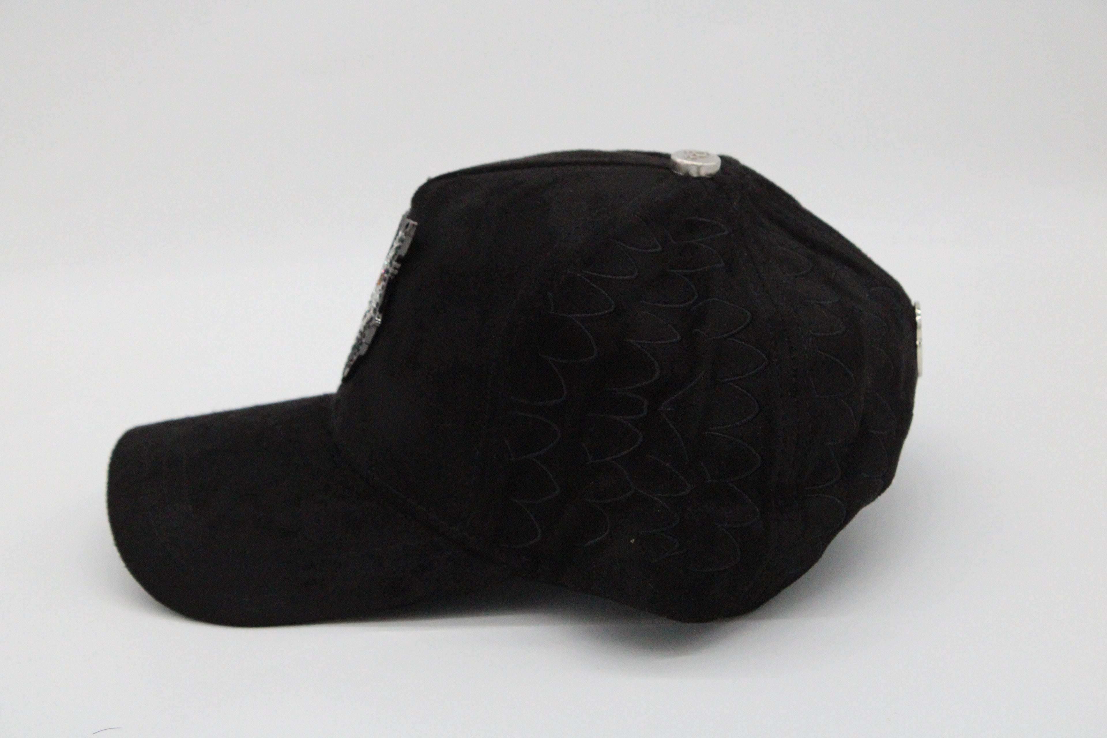 Gorra Barbas Hats "El Búho x Luis R Conriquez"