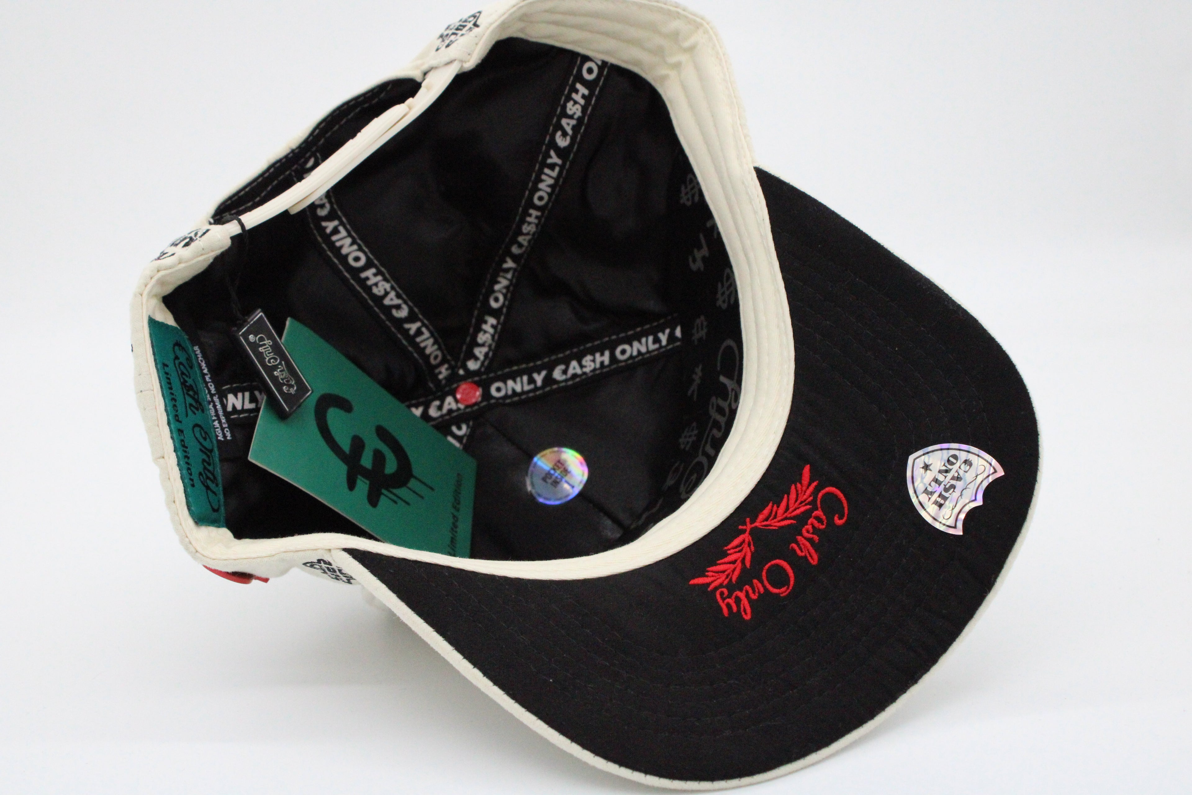 Gorra Cash Only "Pray in White"