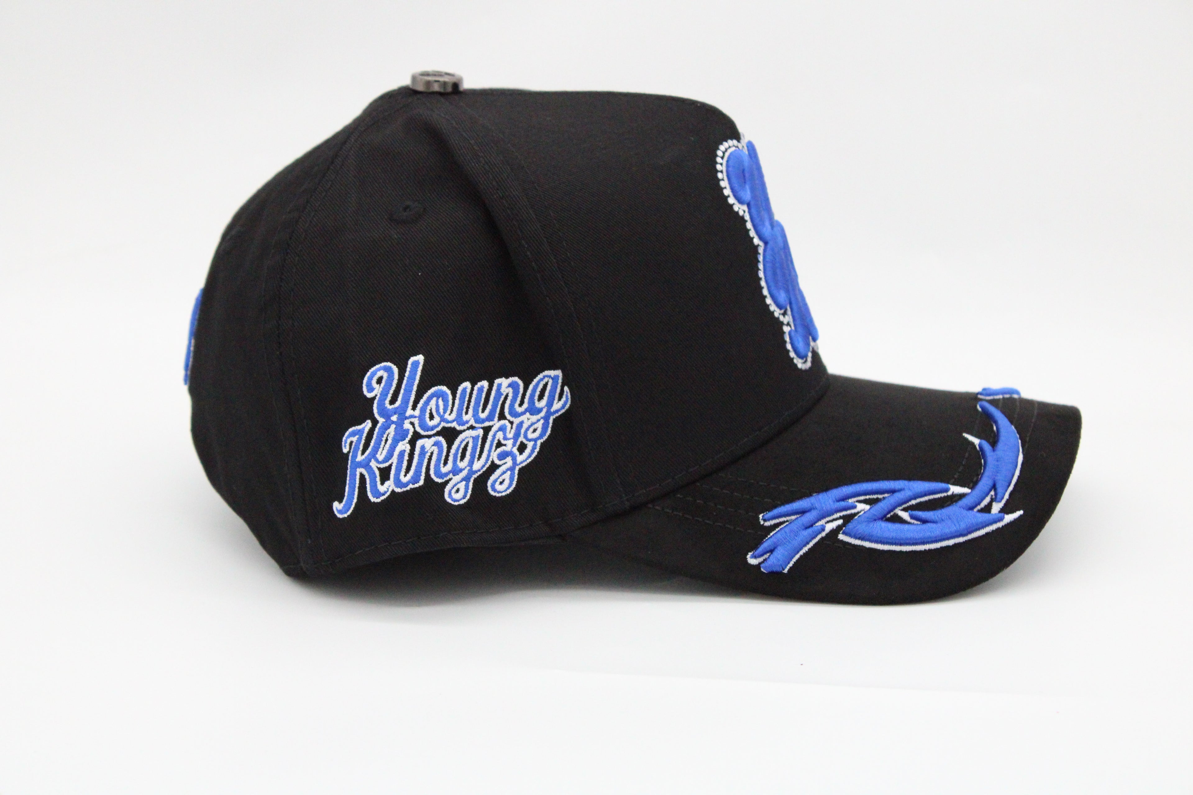 Gorra Baez "Young Kingz x Mike Towers"