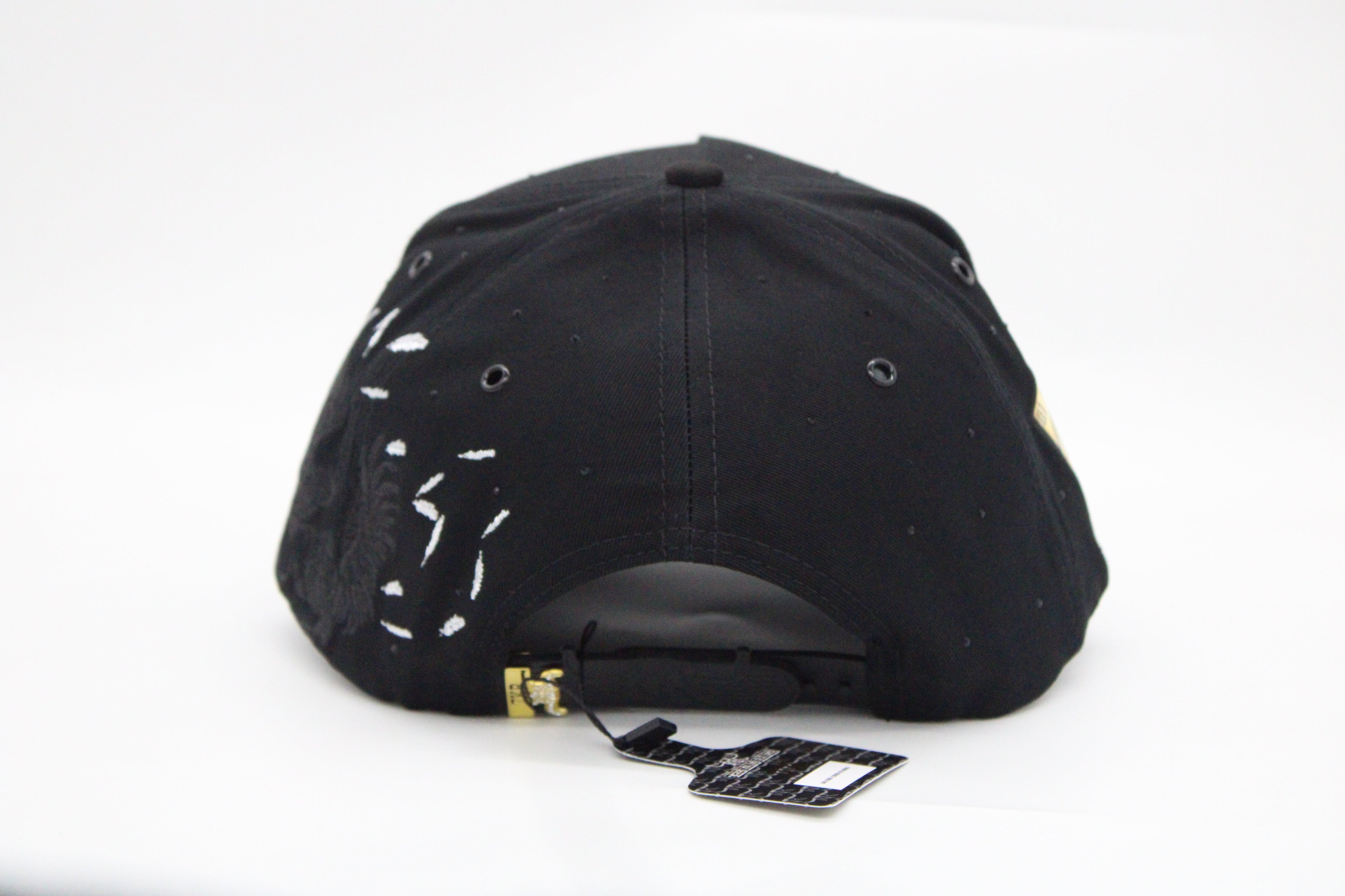 Gorra Bigg Boss “Pluma Dorada x The King Ranch”