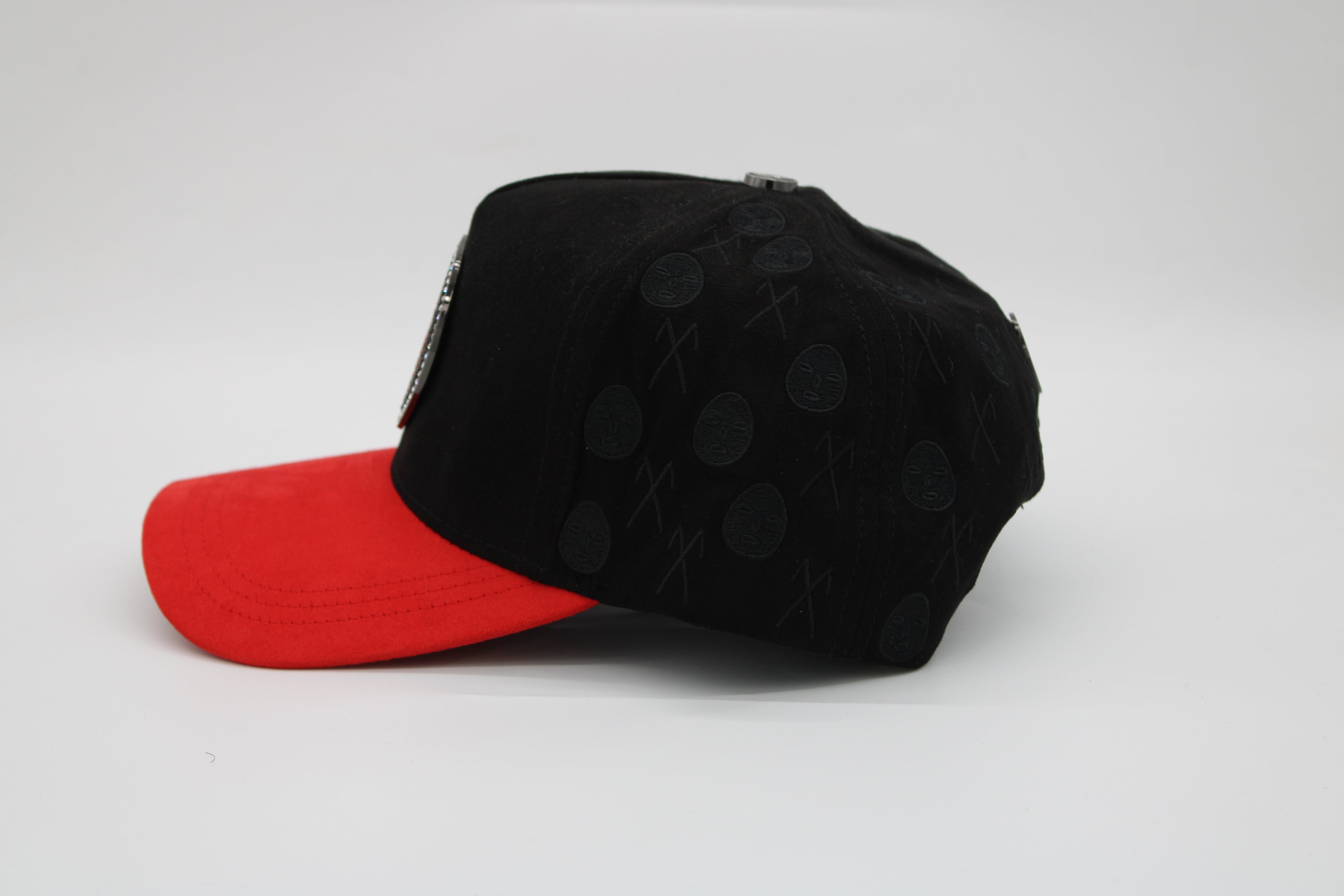 Gorra Barbas Hats "Elegua x Padrinito Toys"