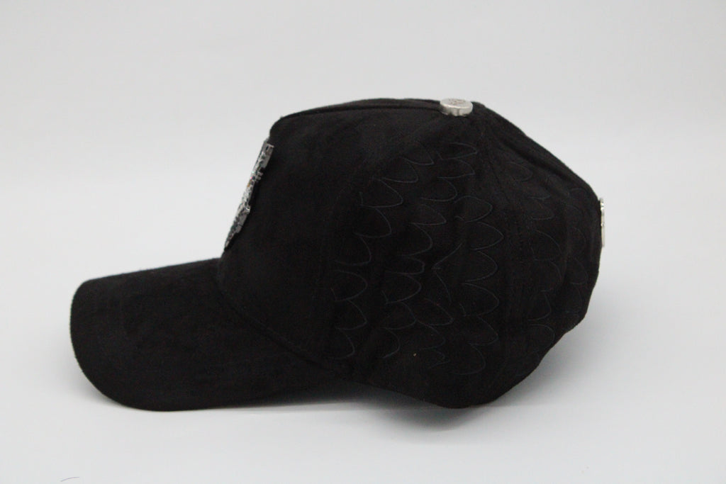 Gorra Barbas Hats "El Búho x Luis R Conriquez"