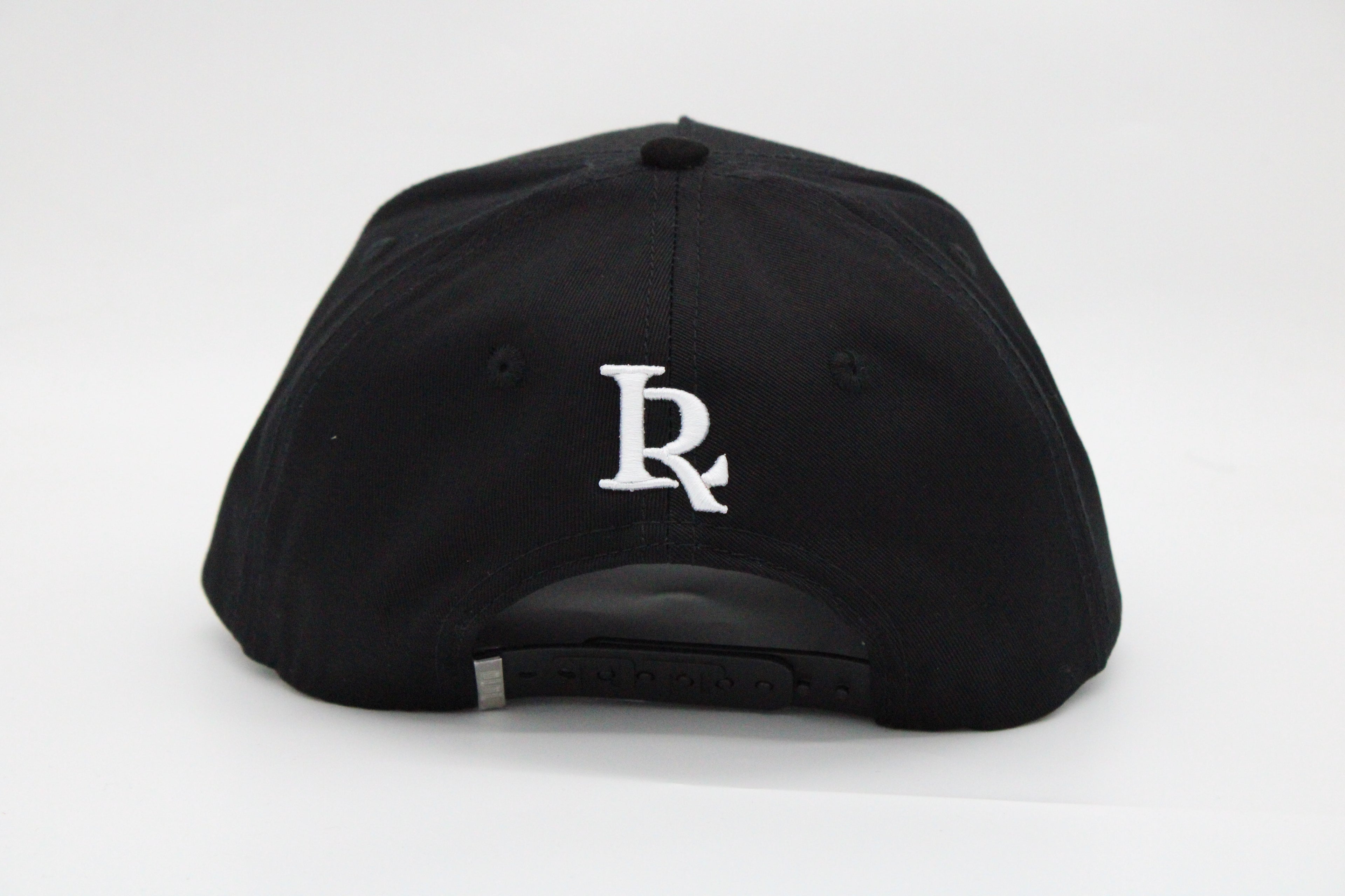 Gorra Toto Hats "Belico x Luis R Conriquez"