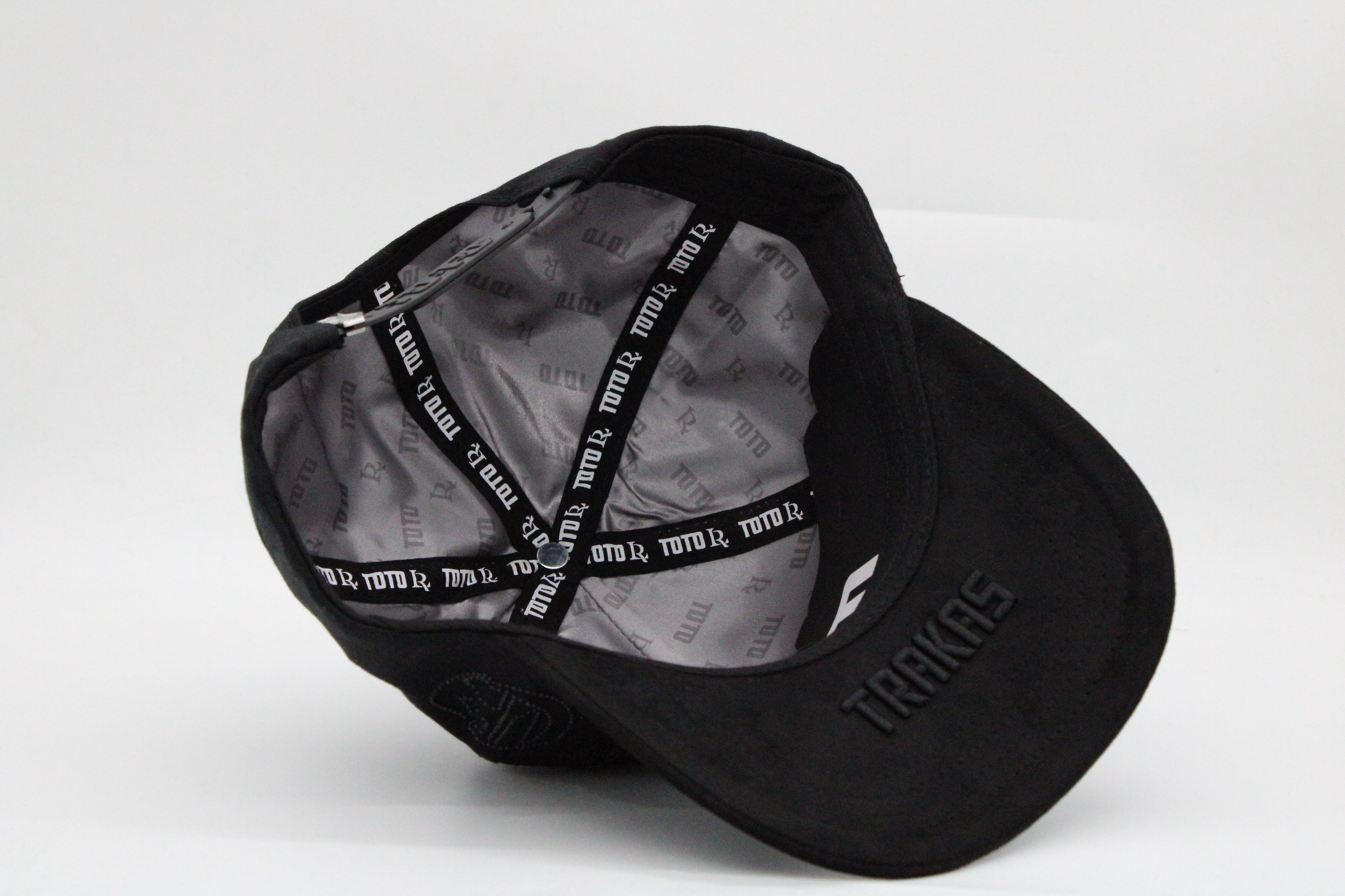 Gorra Toto Hats "Belico Negra x Luis R Conriquez"