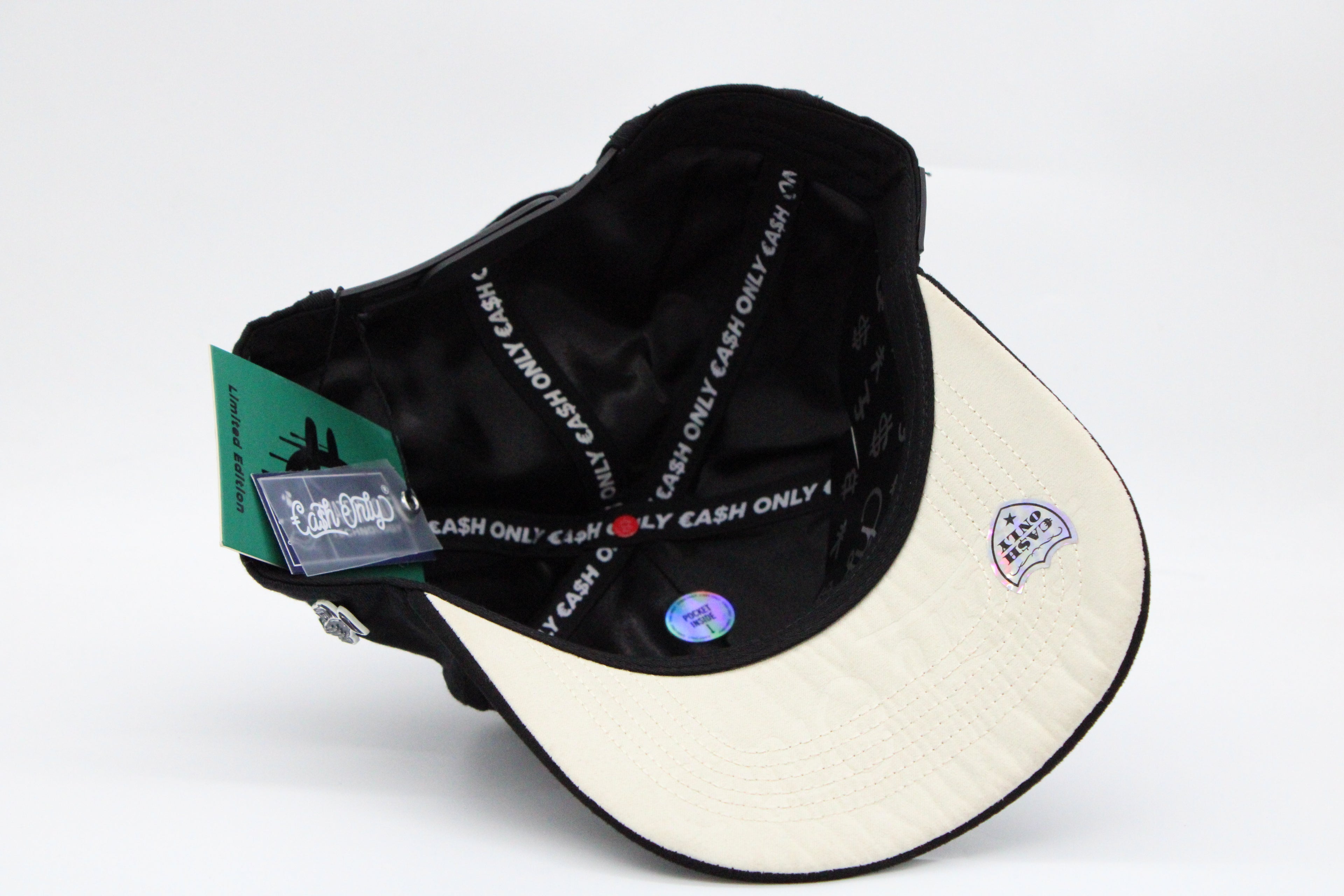 Gorra Cash Only "Red Angel in Black"