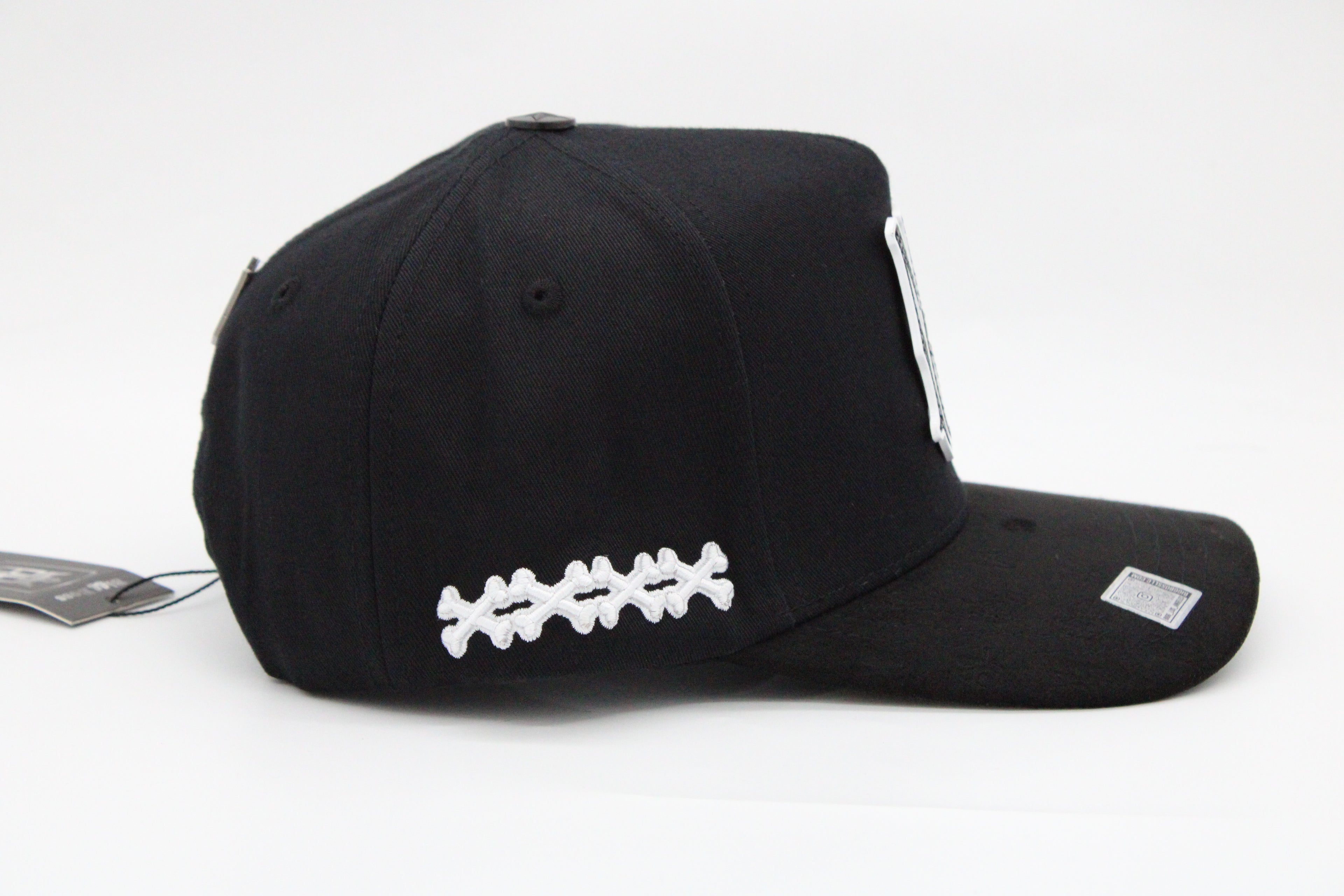 Gorra Bigg Boss Hats "Amiri Crystals White"