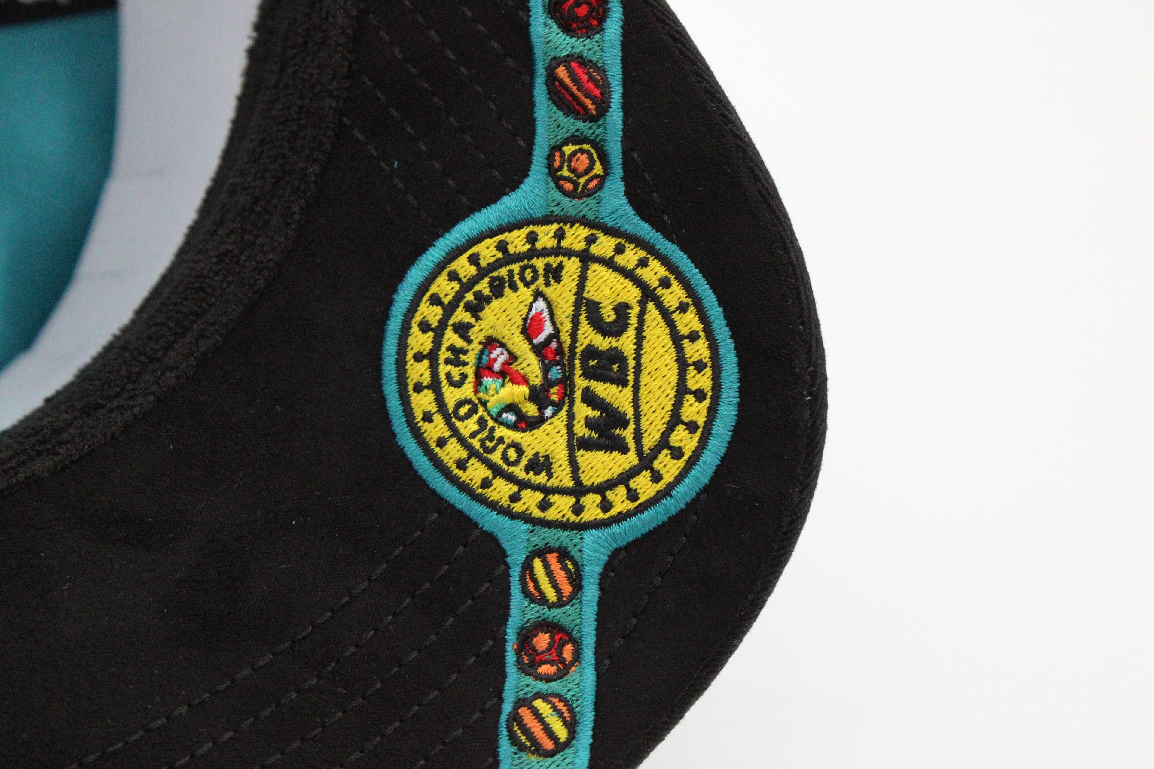 Gorra Caps Songs "Martes 13"