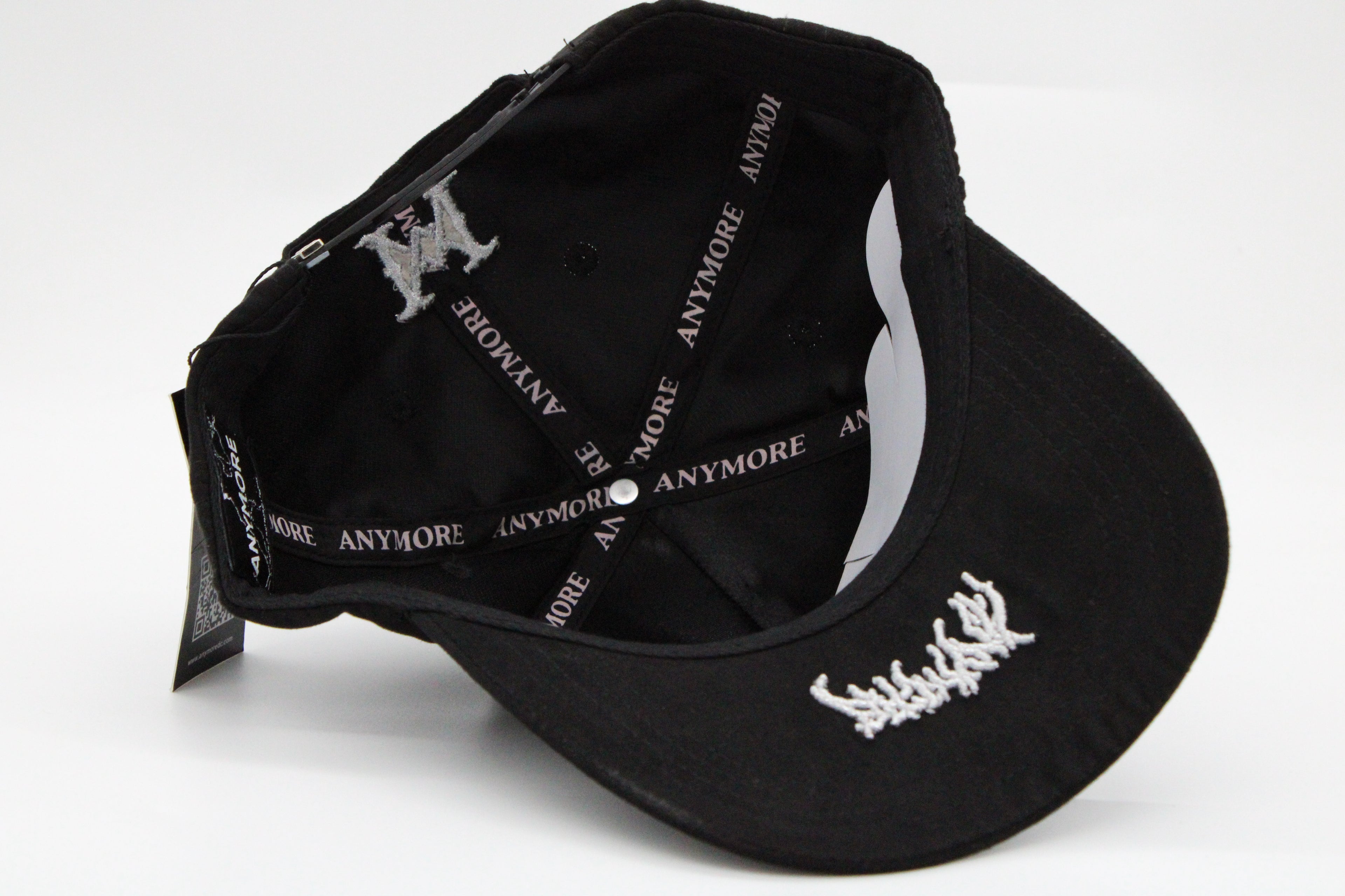 Gorra Anymore "White Crystals"