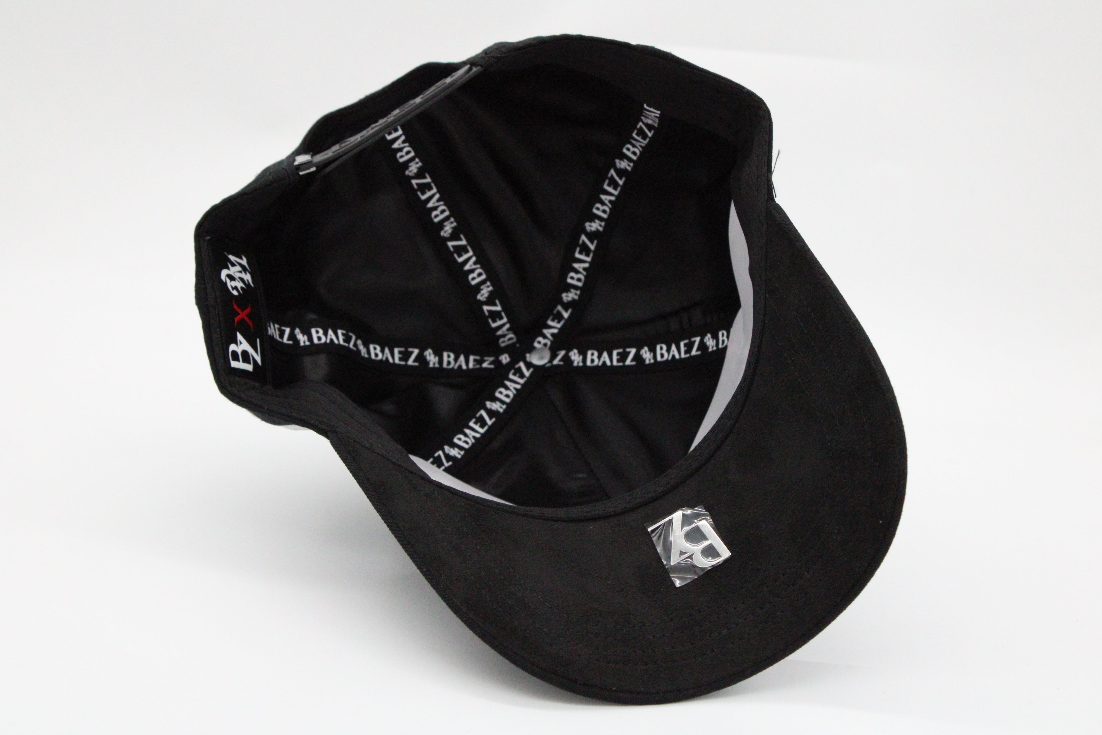 Gorra Baez "Listo Pal Meneo x Víctor Mendivil"