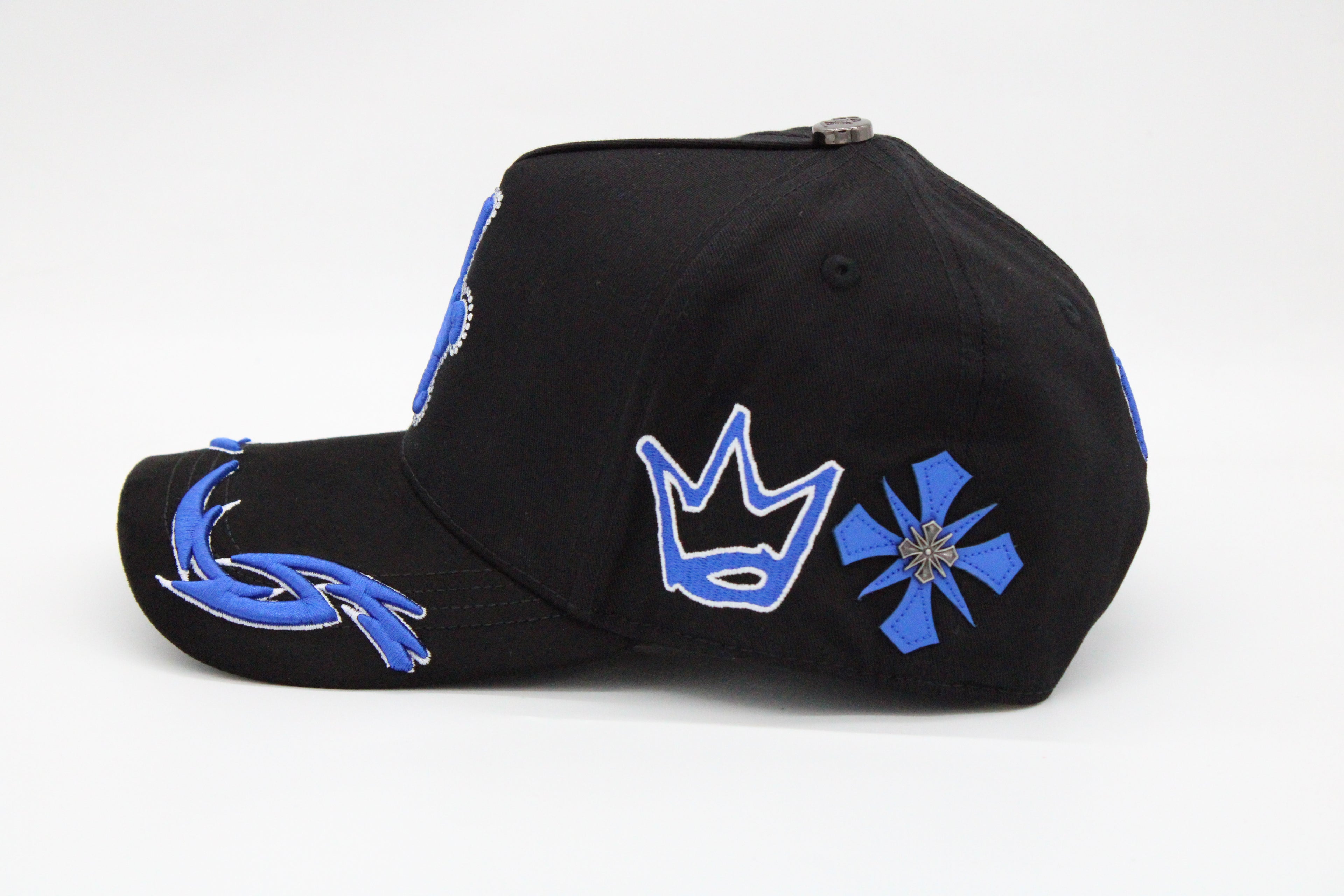 Gorra Baez "Young Kingz x Mike Towers"