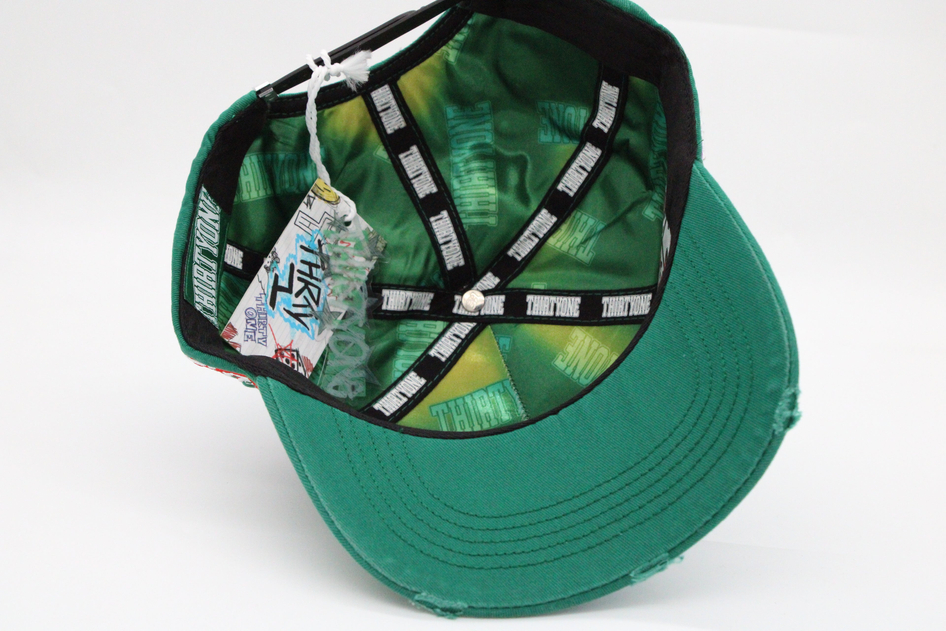 Gorra 31 Hats "Who the F*ck is Thirtyone?