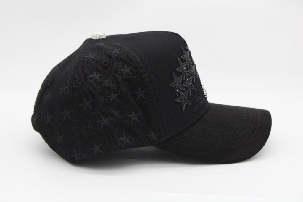 Gorra Star Hats Club “Total Black District"