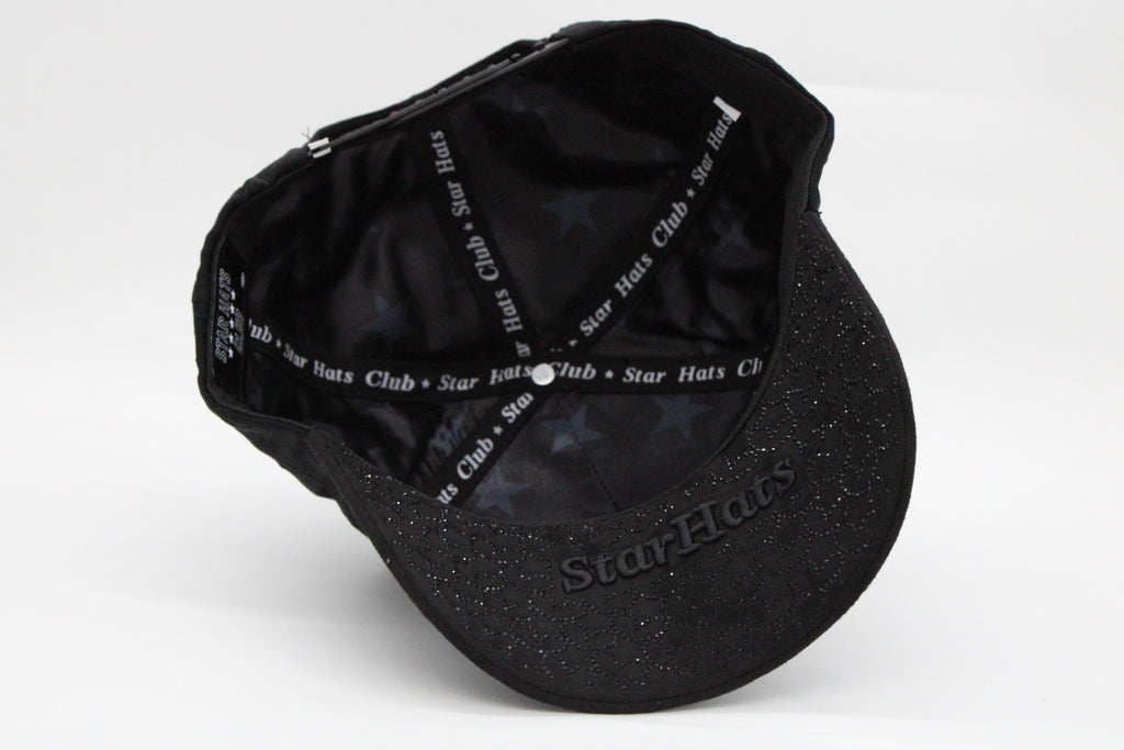 Gorra Star Hats Club “Total Black District"